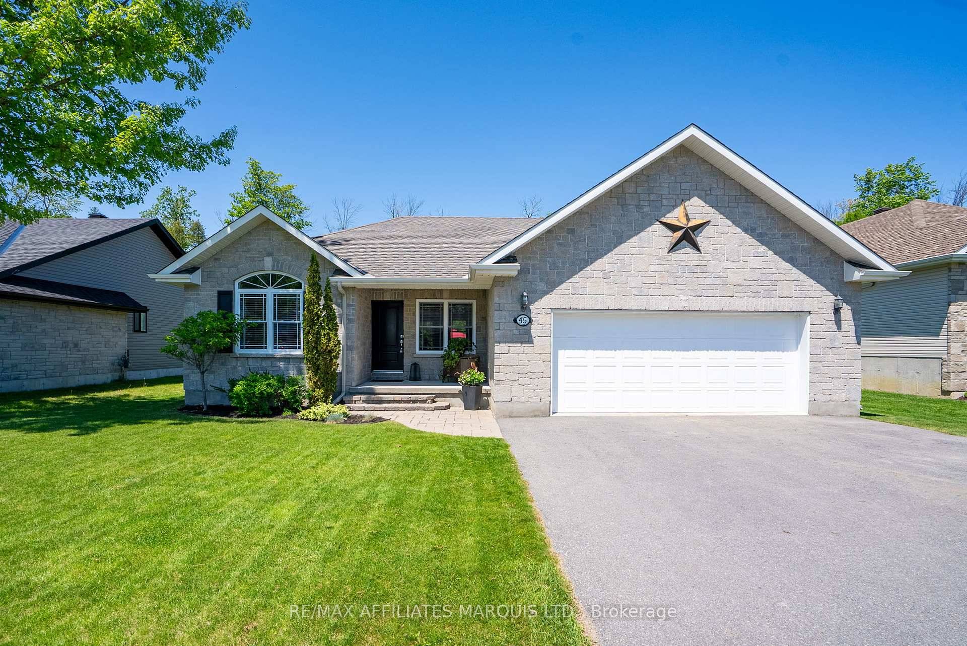 Welcome to this beautifully maintained 1485 sq.