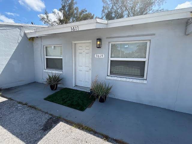 4 Bedrooms, 3 full bathrooms single family home, stainless steel appliances, impact windows, tile floor thru out, spacious parking space, corner property.