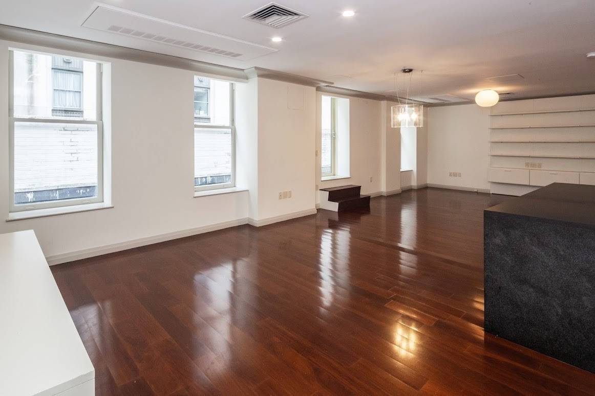 Located on the historic Wall Street in the prestigious Financial District, 55 Wall Street offer a remarkable living experience within an iconic building.