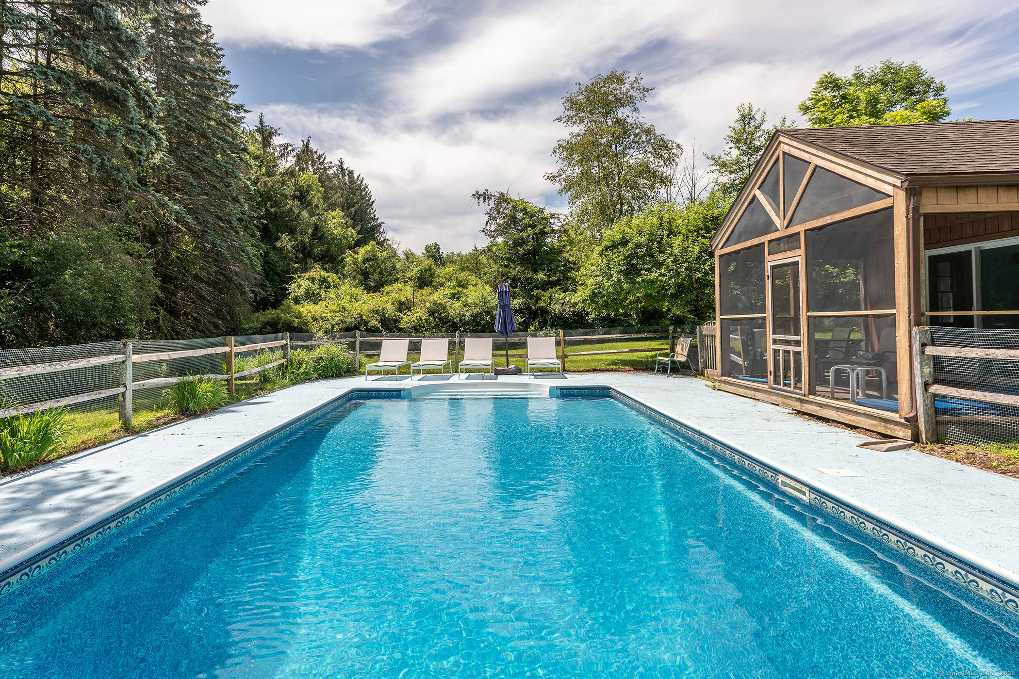 Location Location ! Hip 4 Bedroom Modern with Pool Located on a Chic Country Road 6 Min to Village.