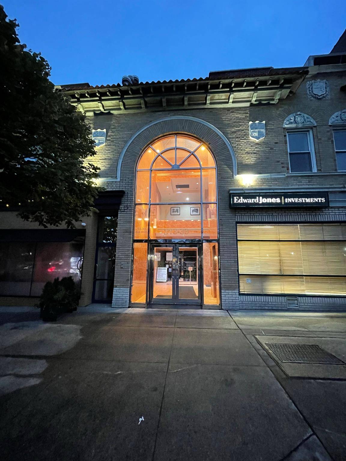 Sun filled office space ten windows with an amazing location on 39th Avenue and Bell Boulevard in Bayside.