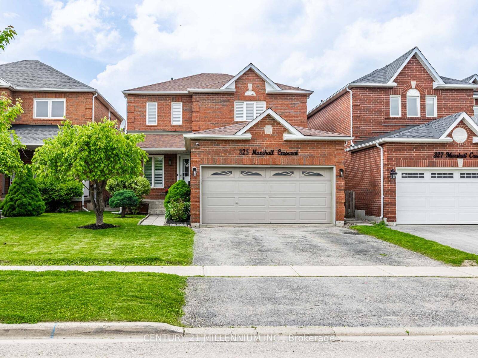 Beautifully Renovated 4 Bedroom Home in One of Orangevilles Most Sought After Neighbourhoods.