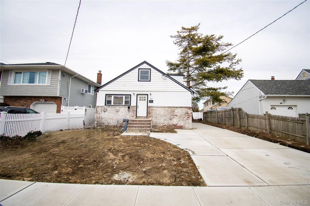 Welcome to this beautifully designed 4 bedroom 2.