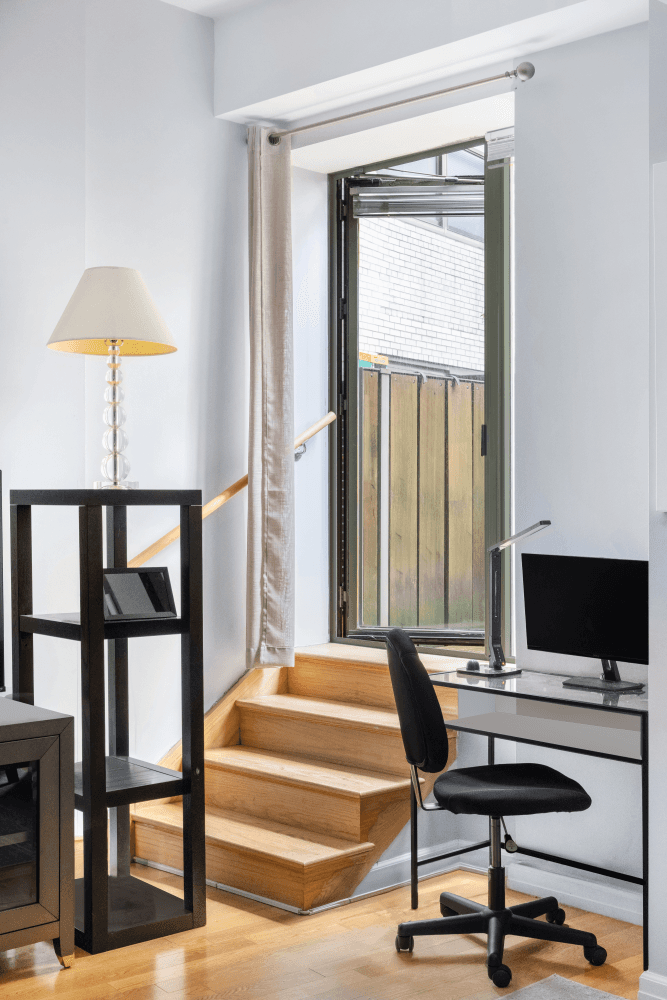 Welcome to your spacious studio at Deco Lofts, a full service, art deco condo that perfectly captures the vibrant downtown vibe !