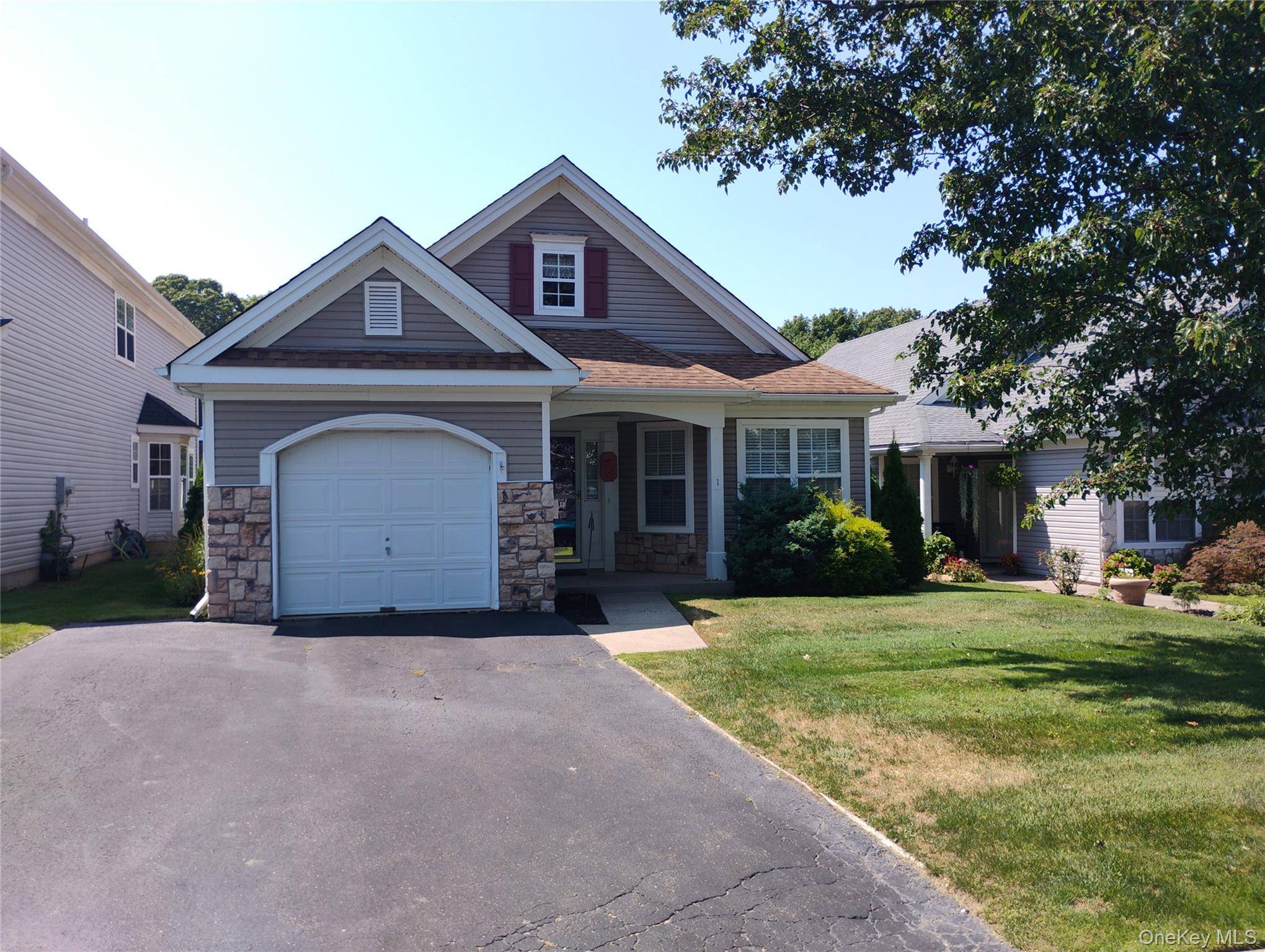 Birchwood Spring Lake is Country Club Living with a 9 hole golf course, 2 Indoor Swimming Pools, out door pools and 2 Club House Plus so much more.