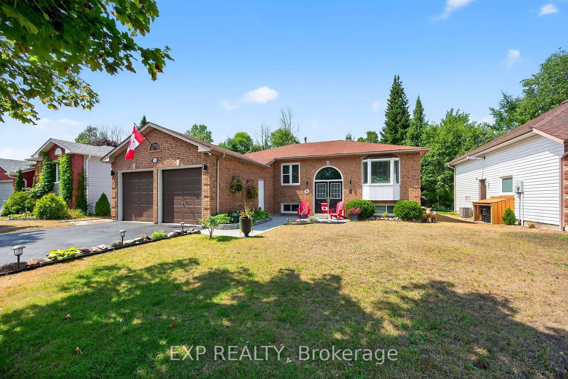 Welcome to 30 Caribou Trail in Wasaga Beach.