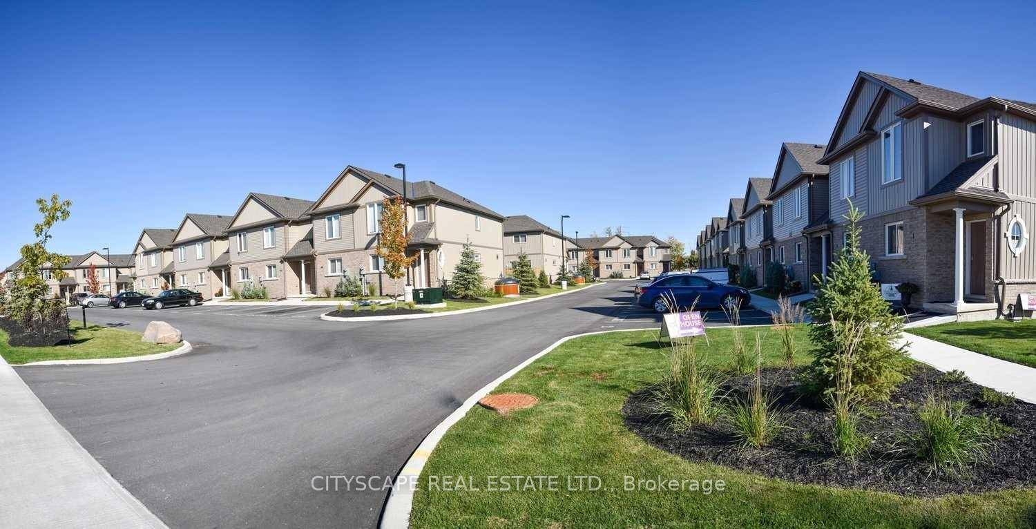 Modern townhouse in a great location of Niagara Falls.