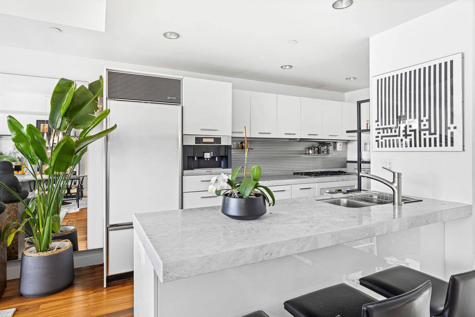 Jumbo, Full Floor 2BR 2BTH Approx.