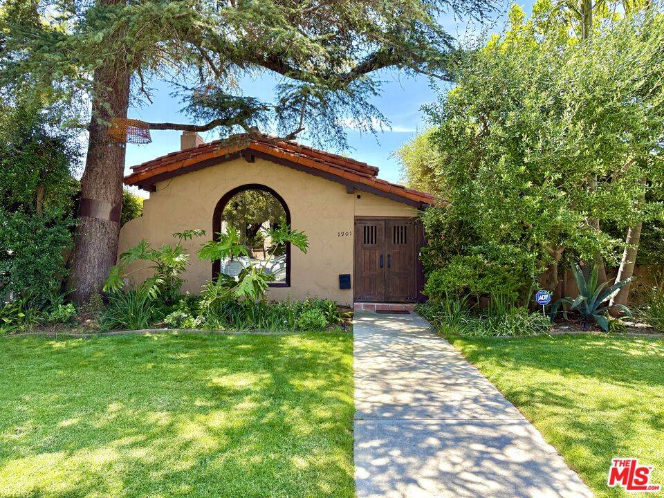 1901   Westholme Ave 4BR La