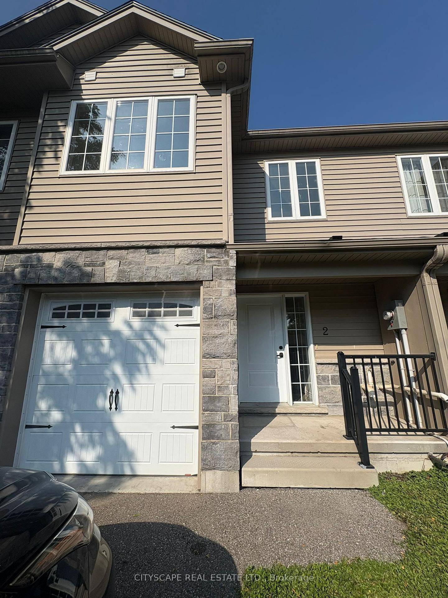 Beautiful spacious townhouse to rent in Norwich with a Finished basement.