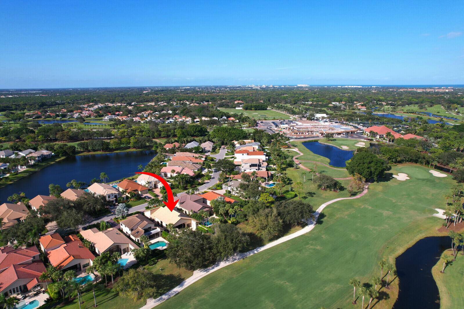 Expansive golf views ! Close to the Clubhouse with a beautifully upgraded kitchen.