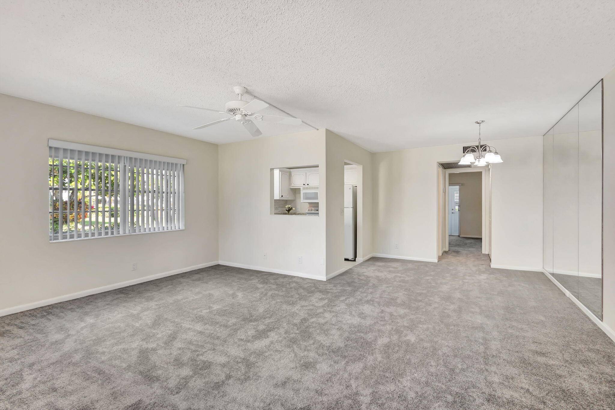 Immaculate 1st floor Corner condo !