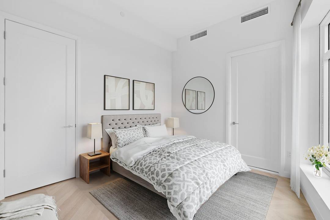 Sponsor Unit ! Experience loft like living with the highest ceilings in the Nova LIC.