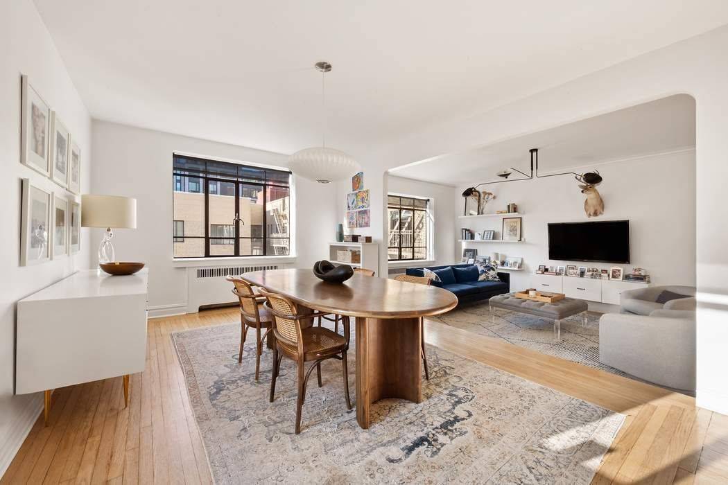 Discover a rare blend of contemporary sophistication and timeless elegance in this sun drenched three bedroom, two bathroom duplex, spanning the top two floors of the highly sought after Chelsea ...