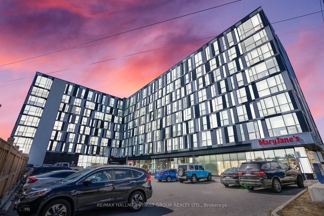 Fully Furnished Studio Unit With Modern Finishes In The Heart Of Oshawa And Walking Distance To Ontario Tech University, Durham College And All Amenities.