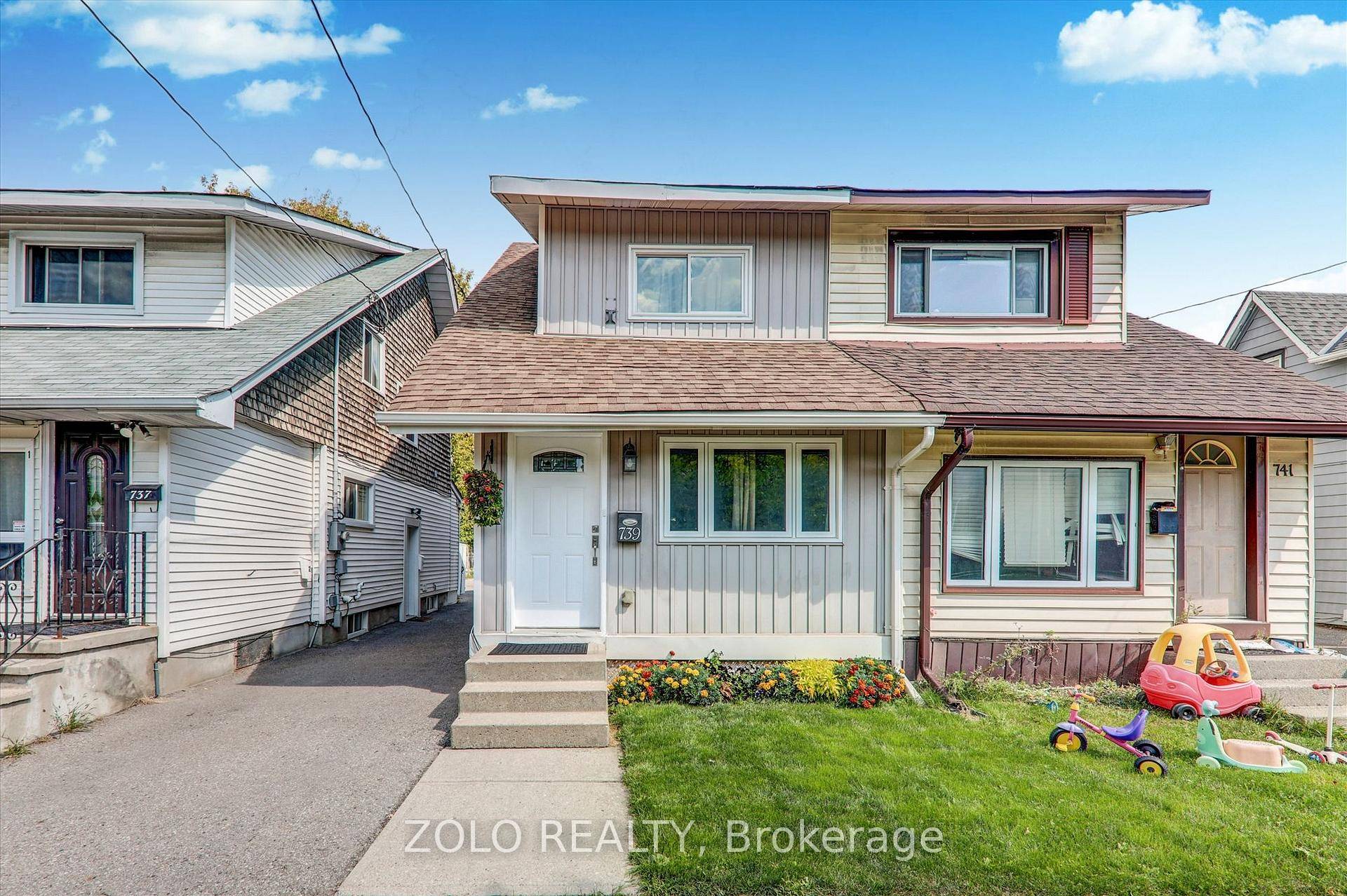 Welcome to 739 Cedar St, Oshawa !