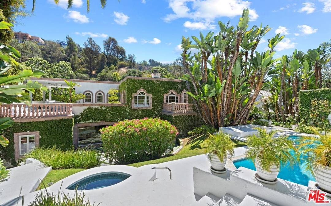 1241 Stone Canyon Rd 6BR Bel Air La