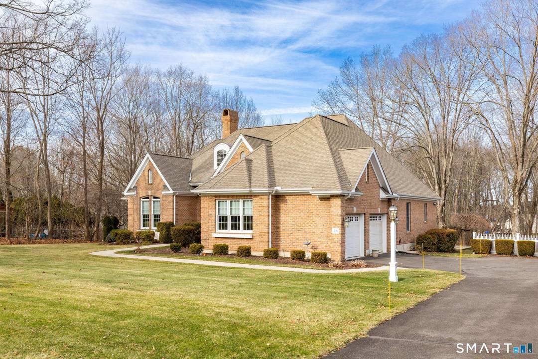 Welcome home to this beautiful brick three bedroom ranch offering a spacious great room, comfortable, open concept living with high ceilings, perfect for everyday living or entertaining.