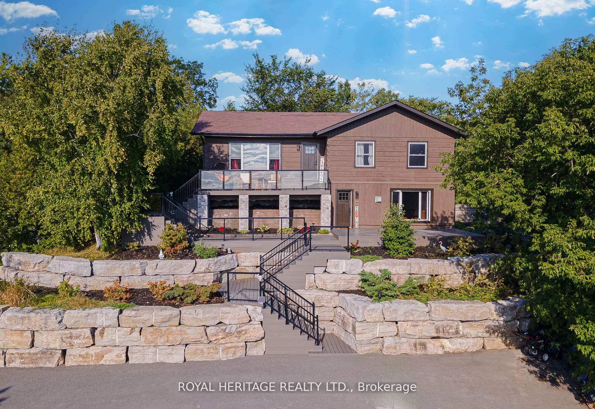 Soak in stunning western views from your beautiful and energy efficient log home !