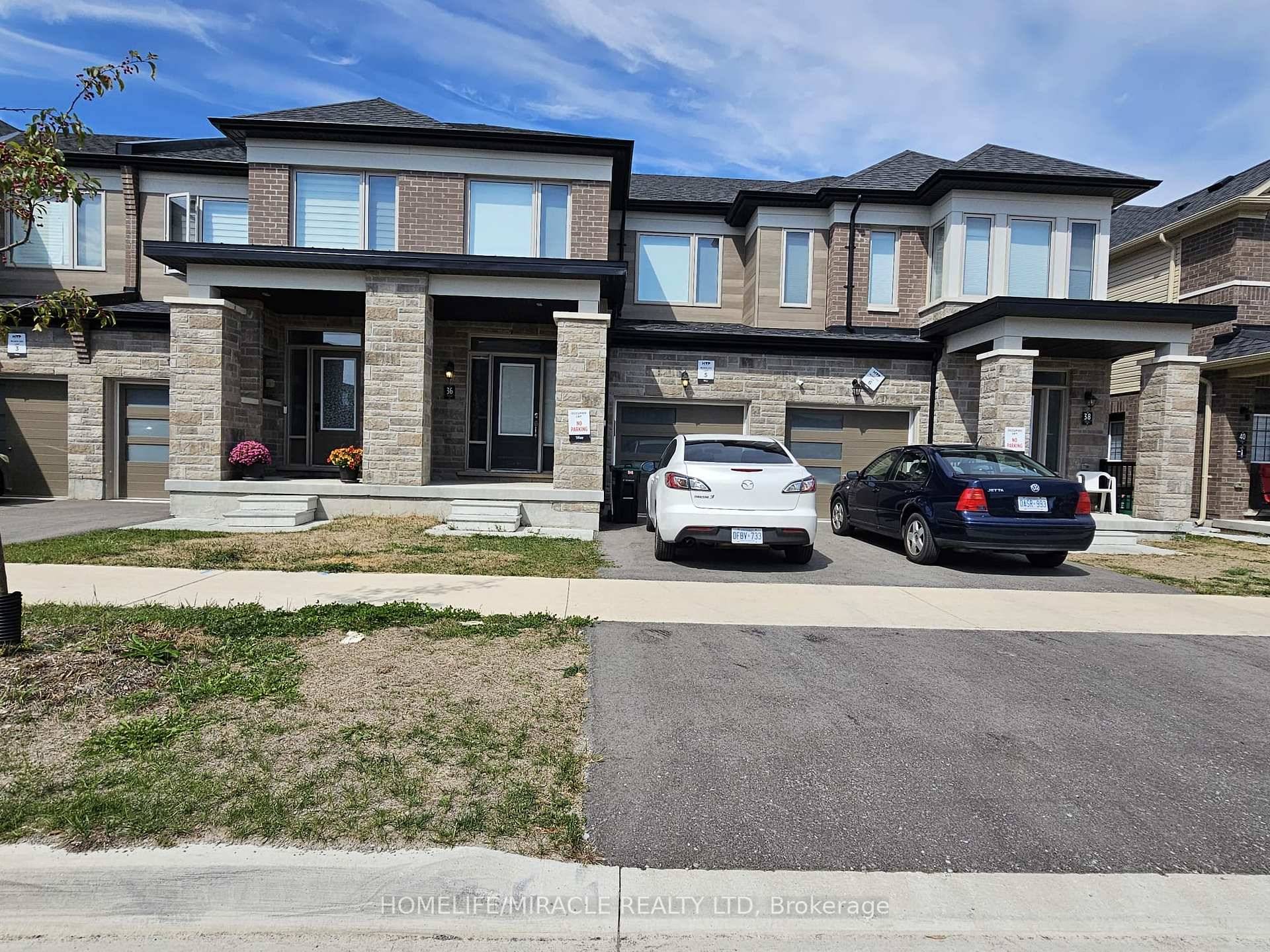 Shared Accommodation for Ladies Only 2 Bedroom Unit Peaceful amp ; Convenient Location Looking for a female tenant to share a beautiful and spacious 2 bedroom, 1.