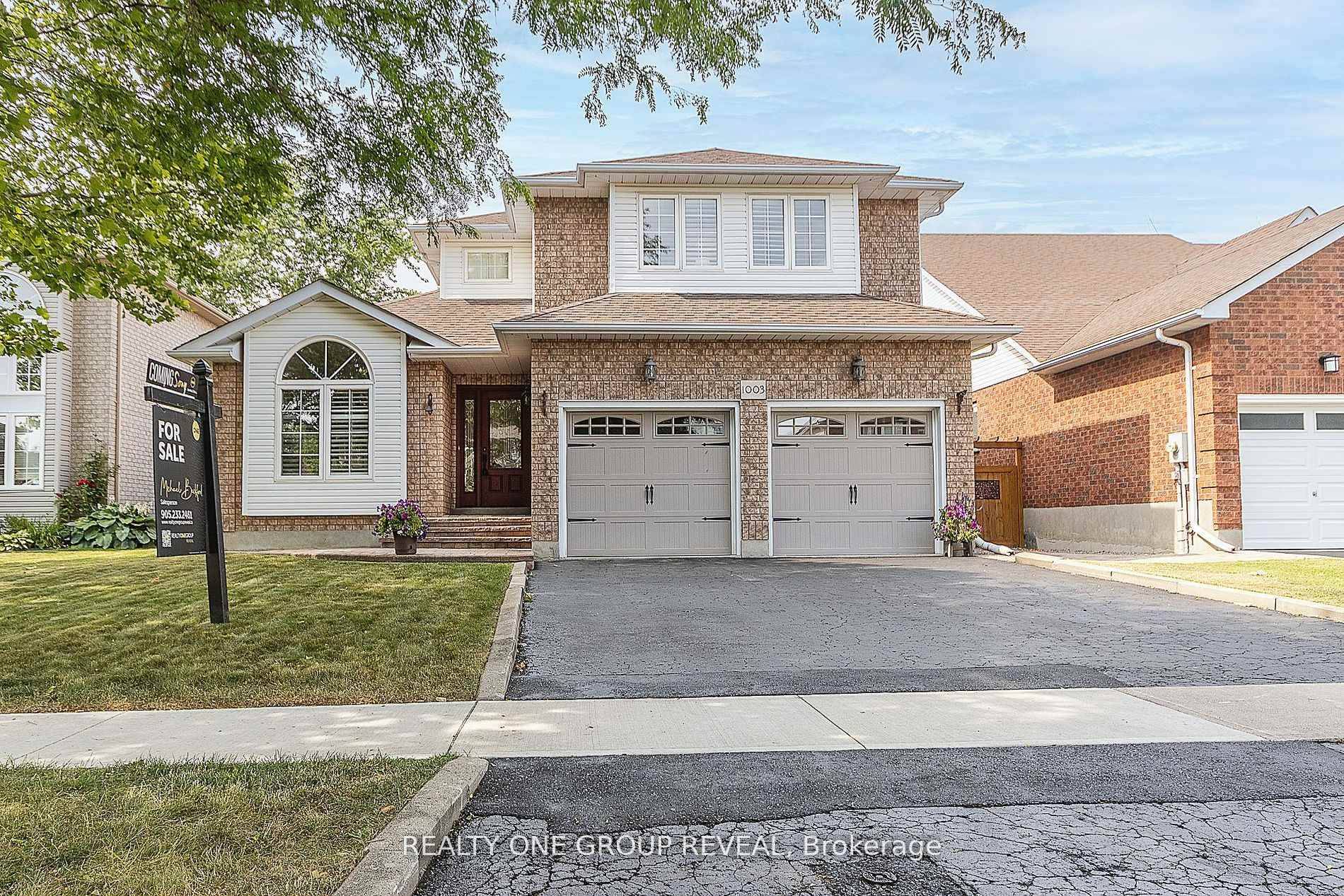 Welcome to 1003 Catskills Drive, a beautifully maintained family home located in one of Oshawas most desirable neighbourhoods.
