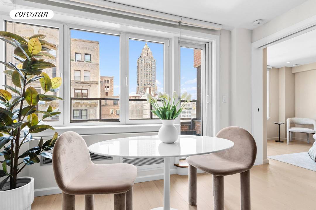 Triple Mint, Gut Renovated, High Floor 1 bedroom, 1.