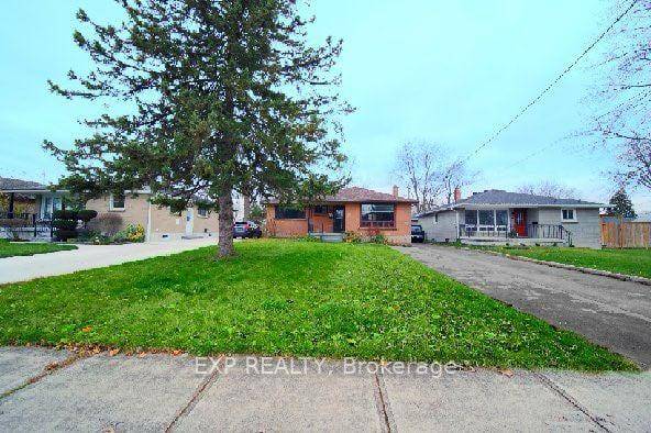 This bright and inviting main floor unit features 3 spacious bedrooms, 1 modern bathroom, and a cozy open concept living and dining area, perfect for relaxing or entertaining.