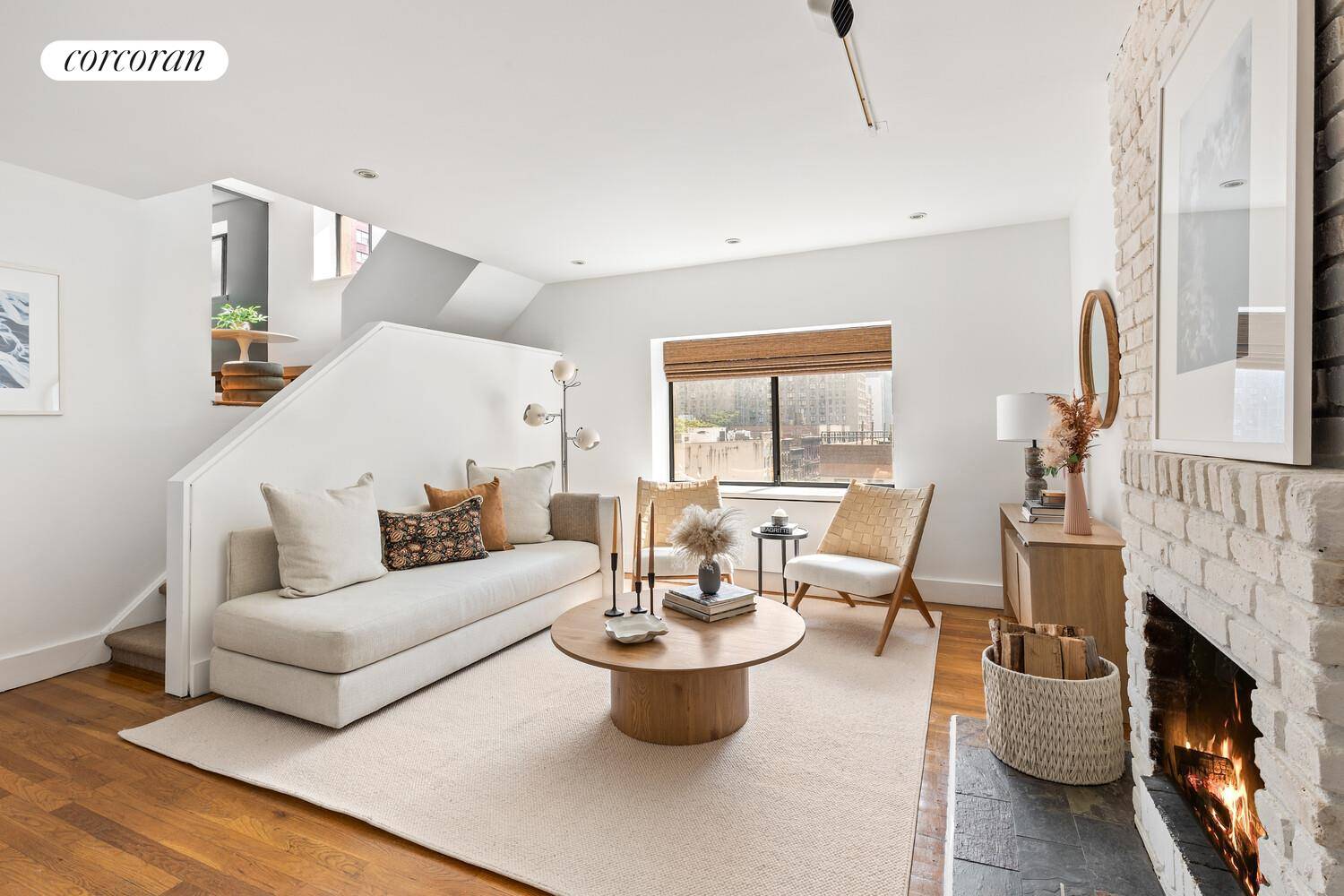 Perched atop a charming boutique prewar building, this one of a kind triplex one bedroom penthouse offers the ultimate indoor outdoor lifestyle in the heart of Manhattan.