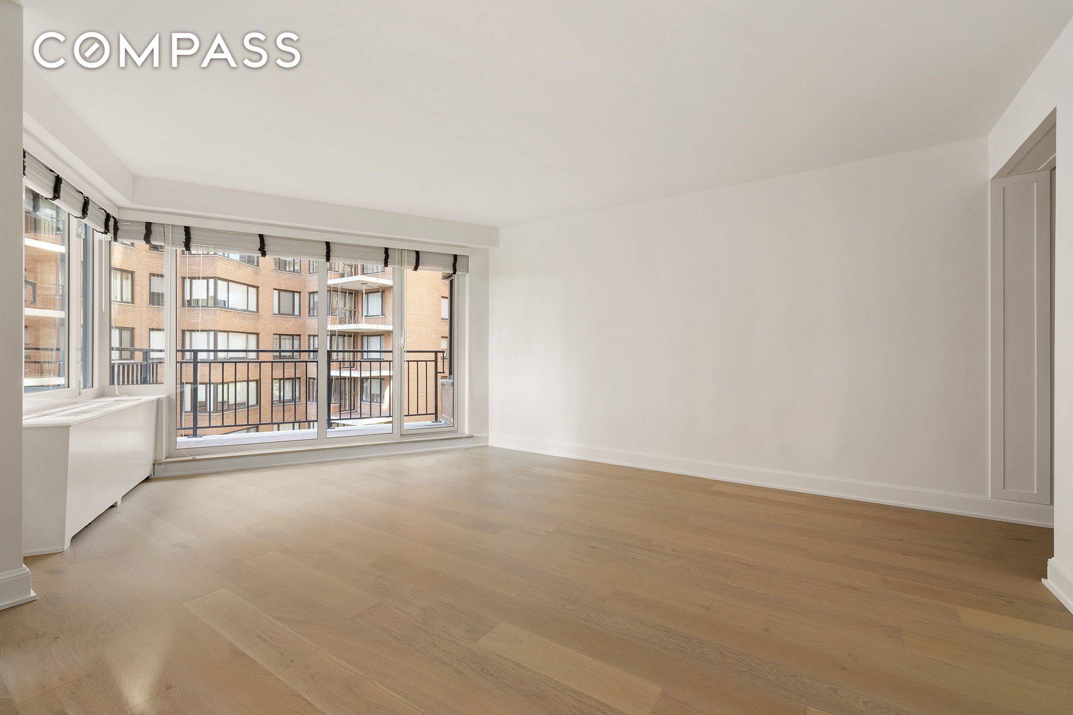 Move in Ready ! The best Junior 4 that is new to market in the building.