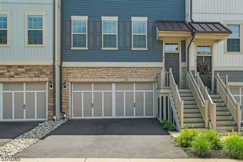 This elegant 4 bedroom, 3.