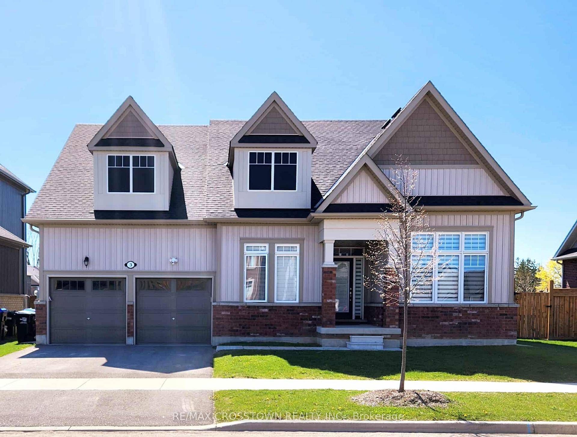 Detached Bungaloft for Annual Lease.