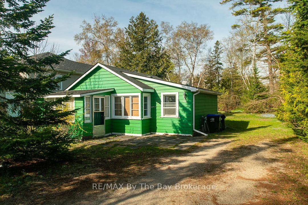 Do you dream of owning an affordable Wasaga Beach cottage where family friendly beach 6 is only one block away.