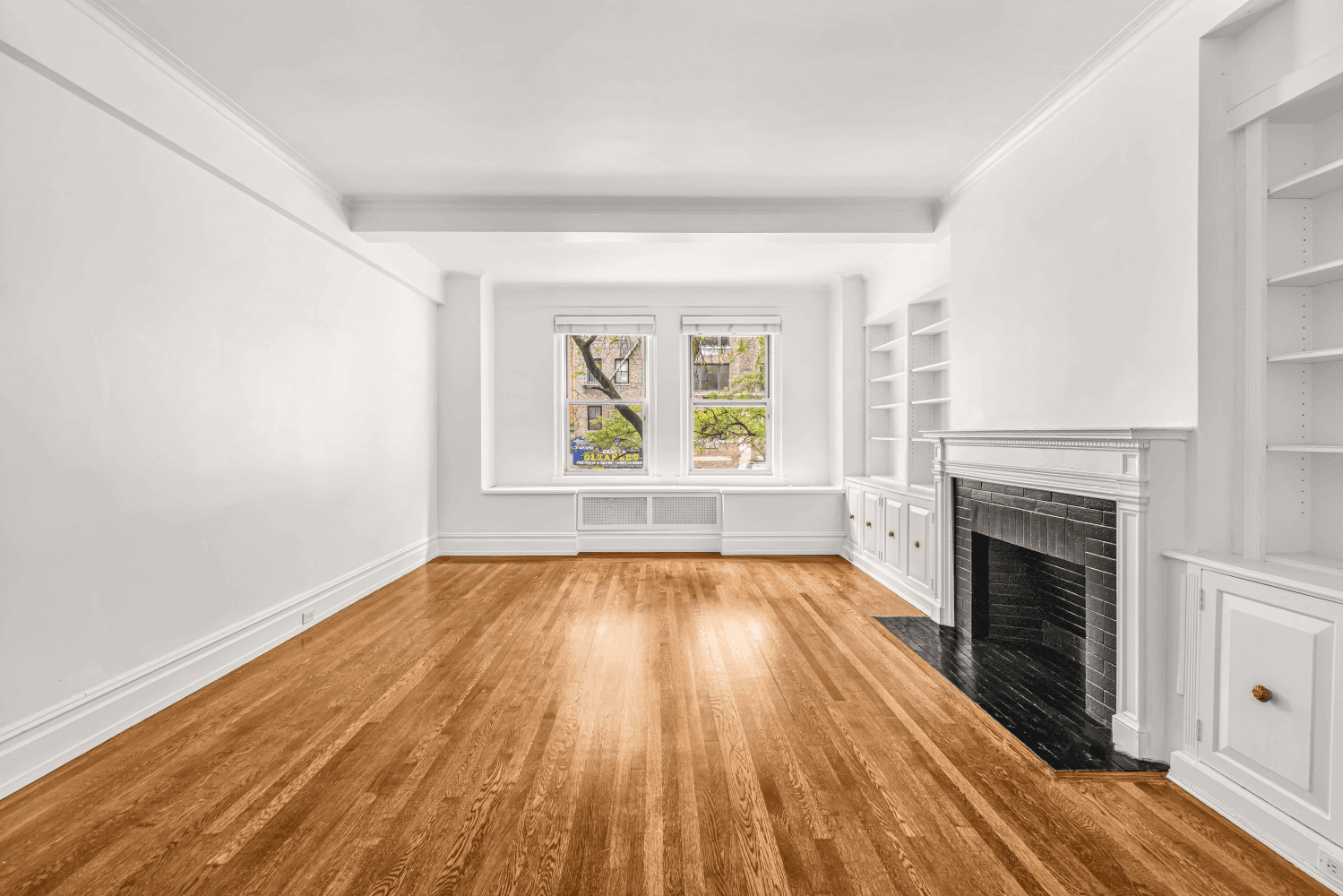 A Timeless Two Bedroom Offering in Sutton Place Savor southern light and tranquil treetop views from this gracious two bedroom, one bath home in the heart of Sutton Place.
