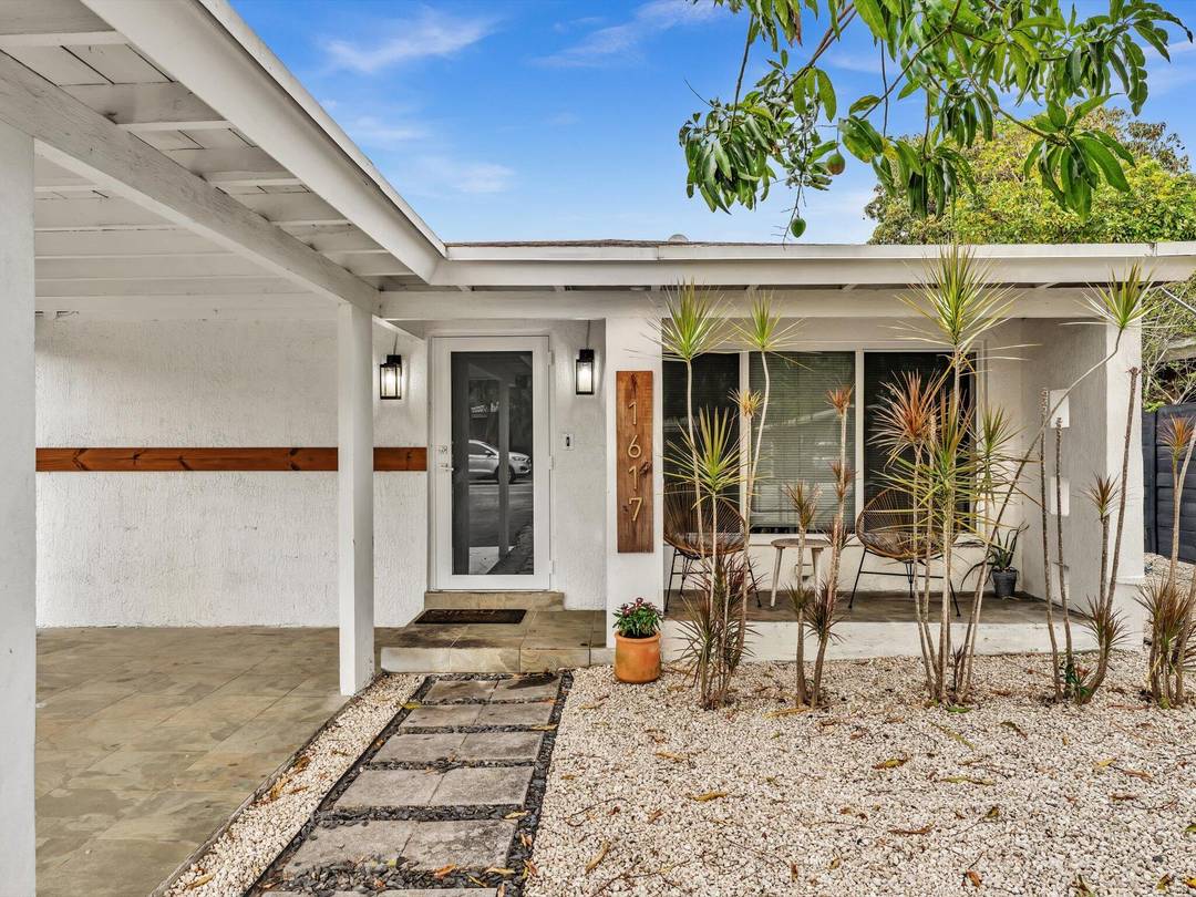 Fully renovated and move in ready home located just south of Wilton Manors and minutes from downtown Fort Lauderdale.