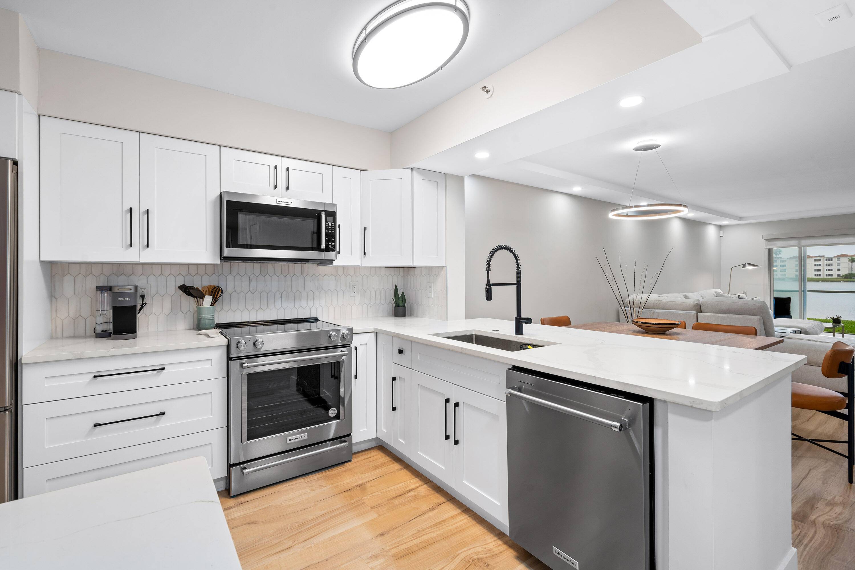 Dream condo alert in Delray Beach !