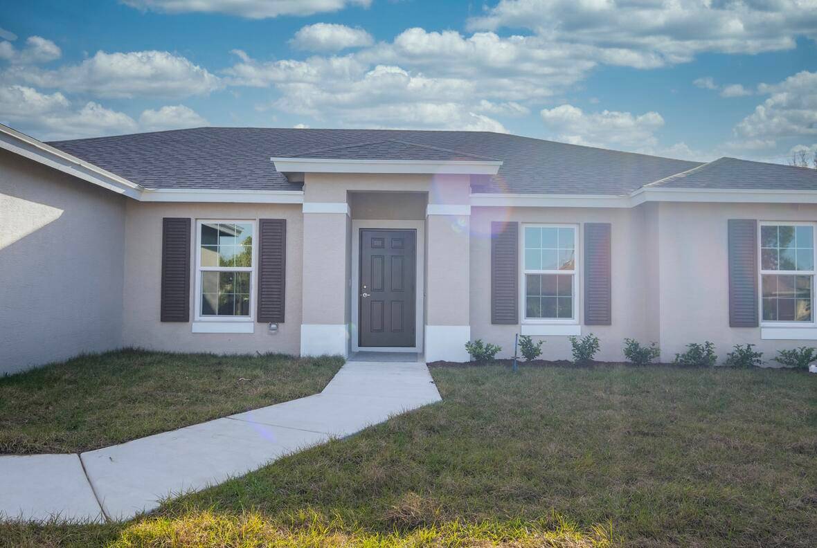 New Home ! 1 Year Builder Warranty and 2 10 Structural Warranty.