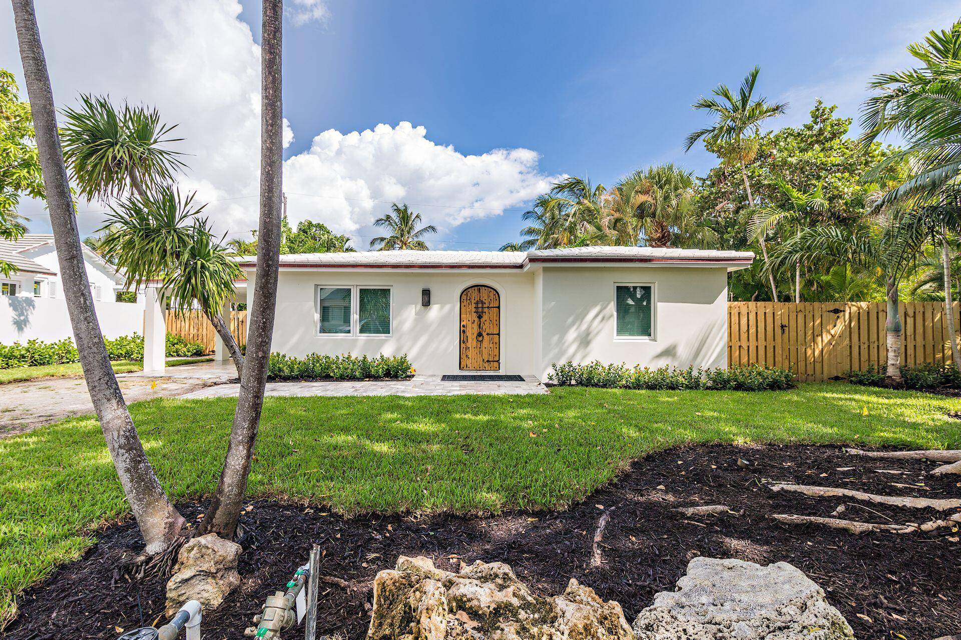 Beautifully renovated and pristinely furnished North End Palm Beach home, available immediately for annual or seasonal rent.