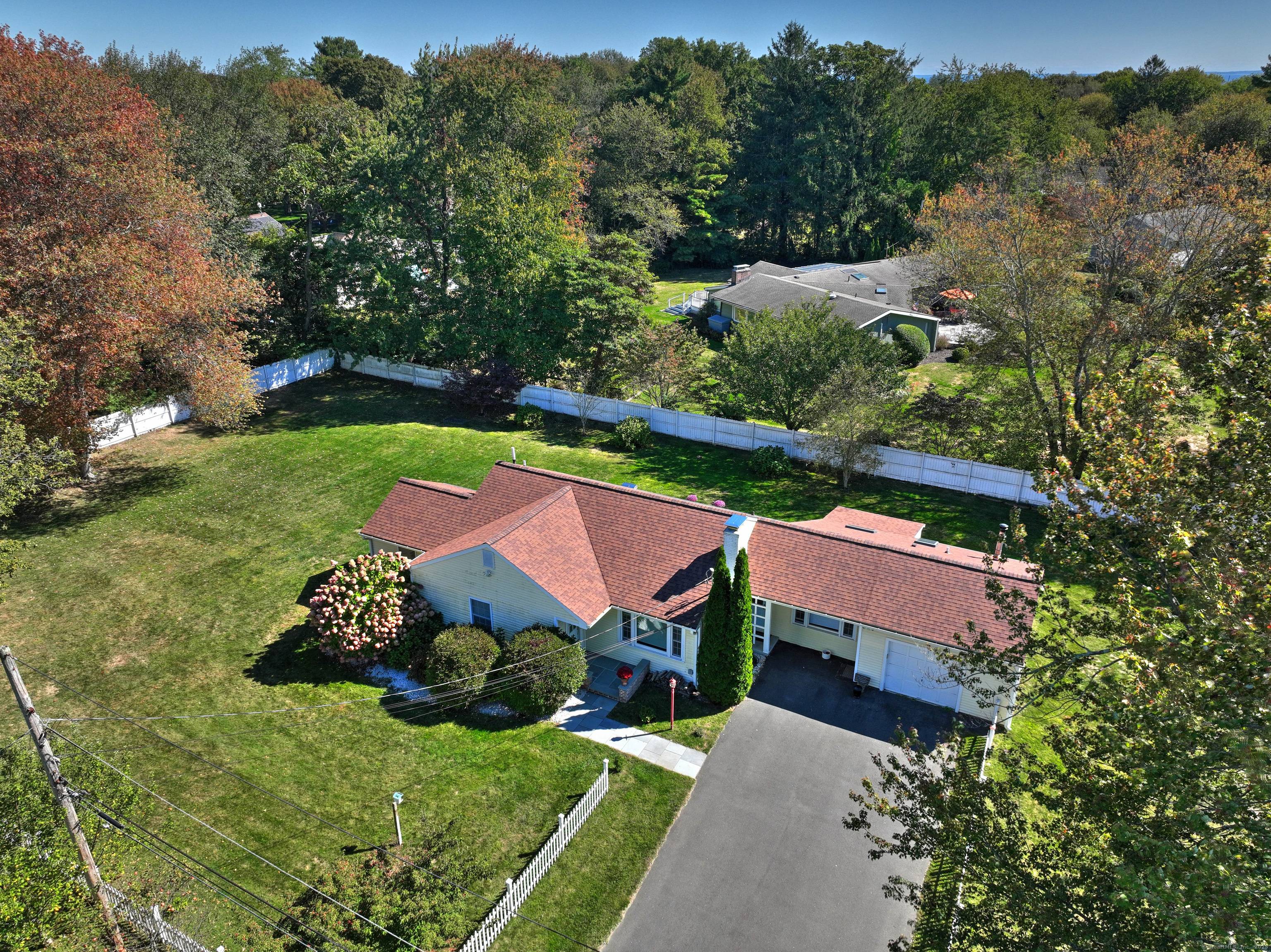 Lovable Ranch Style Home in convenient Lower Easton located on level lot at end of cul de sac.