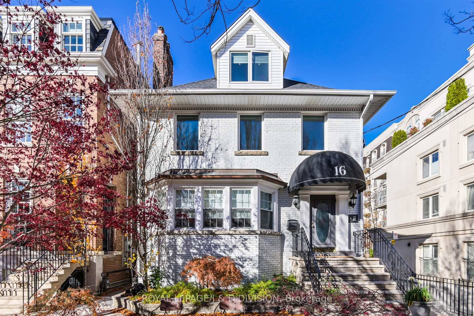 Highly sought after 3 bedroom unit in prime Summerhill !