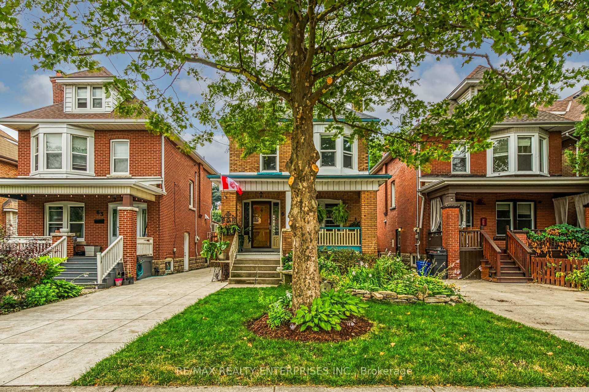 Welcome to 67 Kensington Ave South in Gage Park !