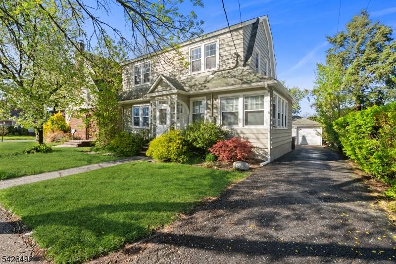 Beautifully maintained Colonial home offering 4 bedrooms and 2 full bathrooms, ideally located in a highly desirable area close to downtown Maywood, top rated schools, major highways, and convenient NYC ...