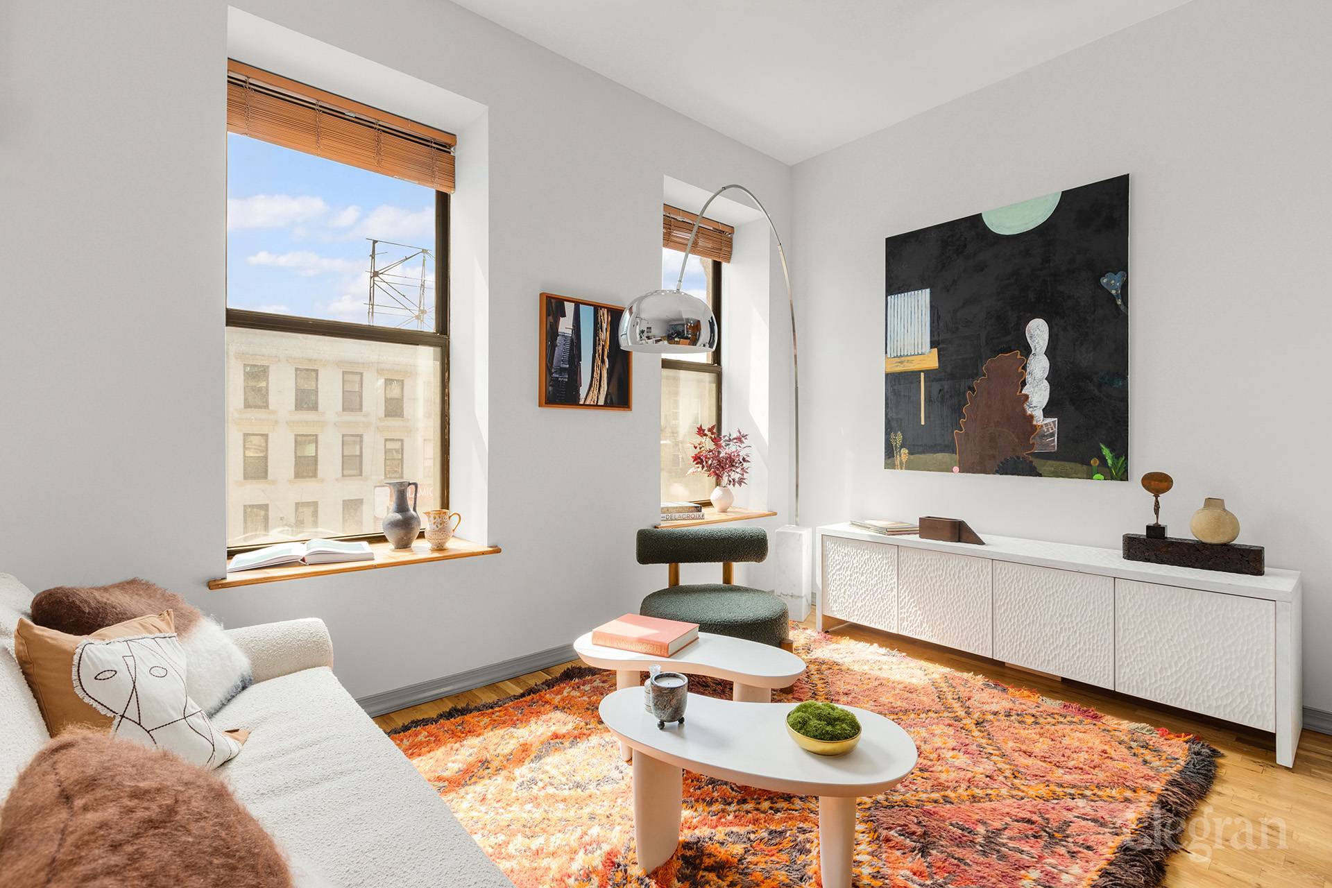 At the iconic address made famous in Jay Z s Empire State of Mind, this duplex sits in the heart of Boerum Hill, just half a mile from Fort Greene ...