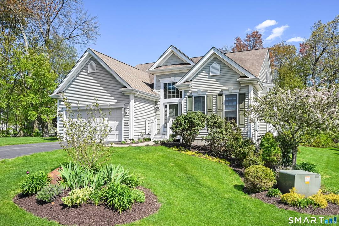Welcome to the highly sought after Oxford Greens, a premier 55 resort style golf community offering an exceptional lifestyle with indoor and outdoor pools, clubhouse, fitness center, tennis, bocce, walking ...
