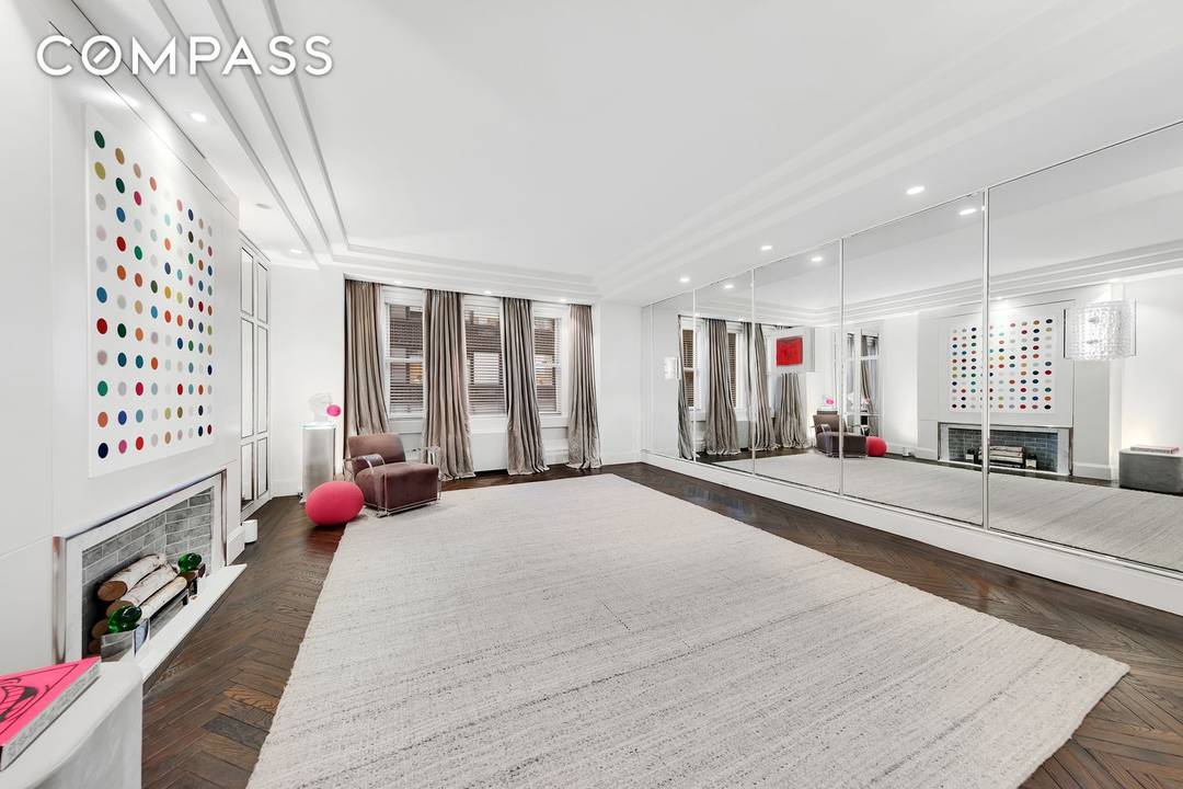 A Refined Park Avenue Pied a Terre at the Historic Ritz Tower 1 Bed, 1.