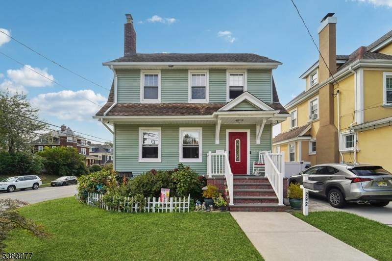 Welcome to this charming, well maintained Colonial home !