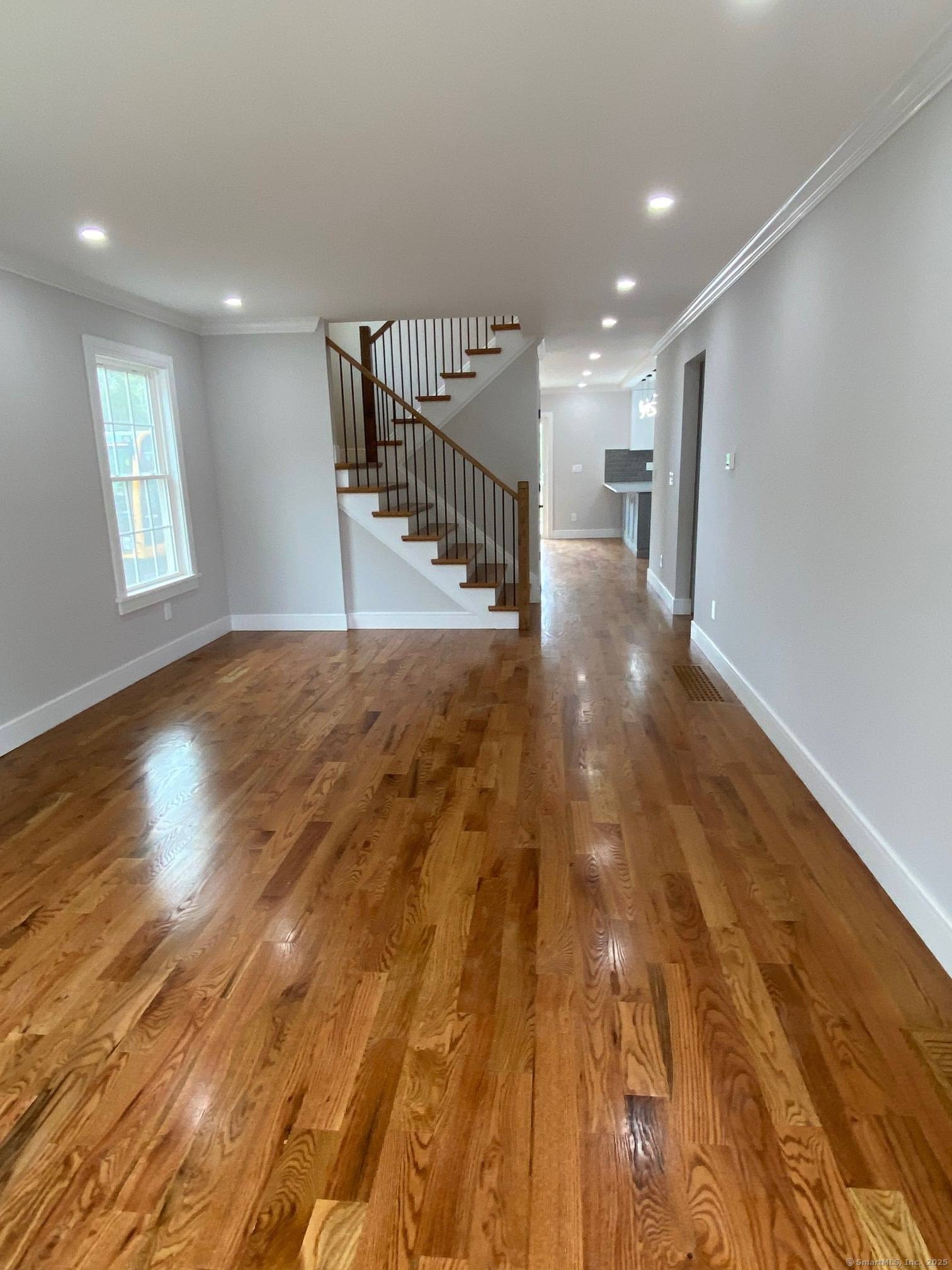 NEW CONSTRUCTION ! ! Just completed, GORGEOUS 5 !