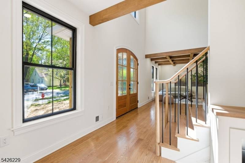 Stunning and extensively renovated custom home with over 4, 000 sq.