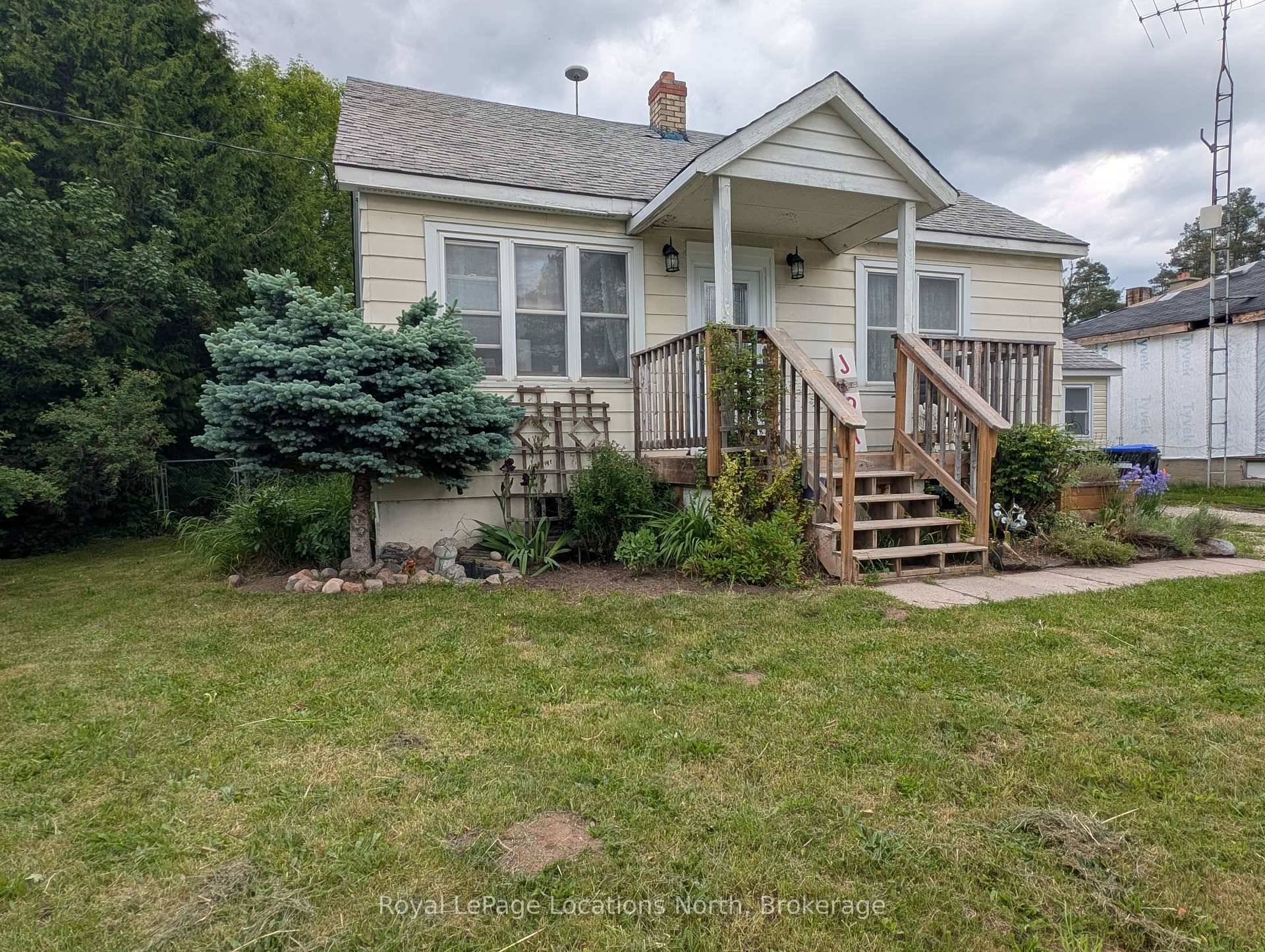 Maybe now is the time to step into homeownership with this cozy 2 bedroom gem, complete with a dedicated office space and a beautifully renovated bathroom.