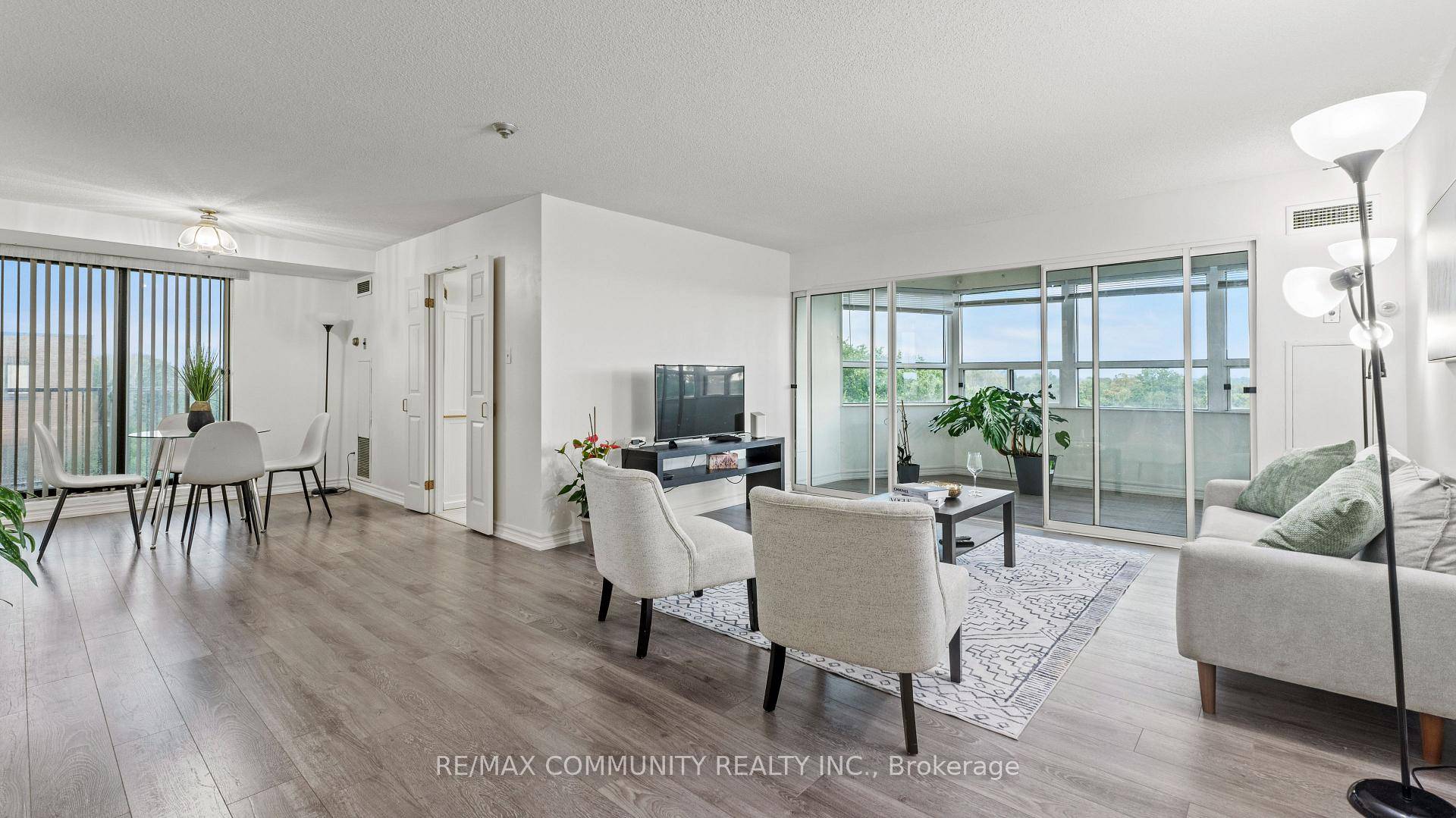 Move In Ready ! Welcome to this beautifully renovated 2 1 bedroom suite Flooring April 2021, Kitchen and Washroom Renovation Aug 2025, New Washer and Dryer March 2022, New Electric ...