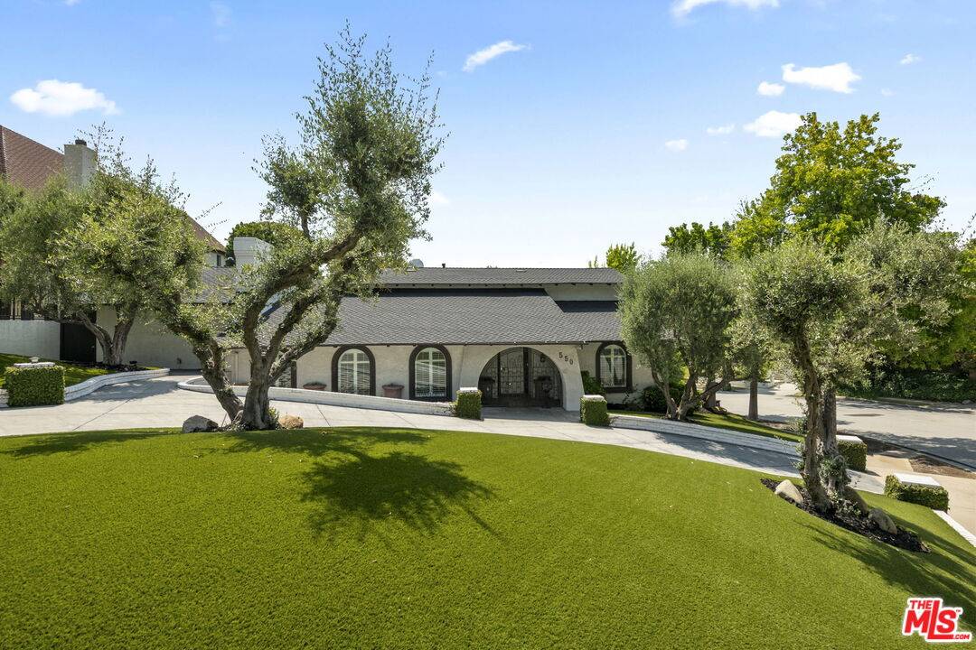 550   Hilgard Ave 5BR Westwood La